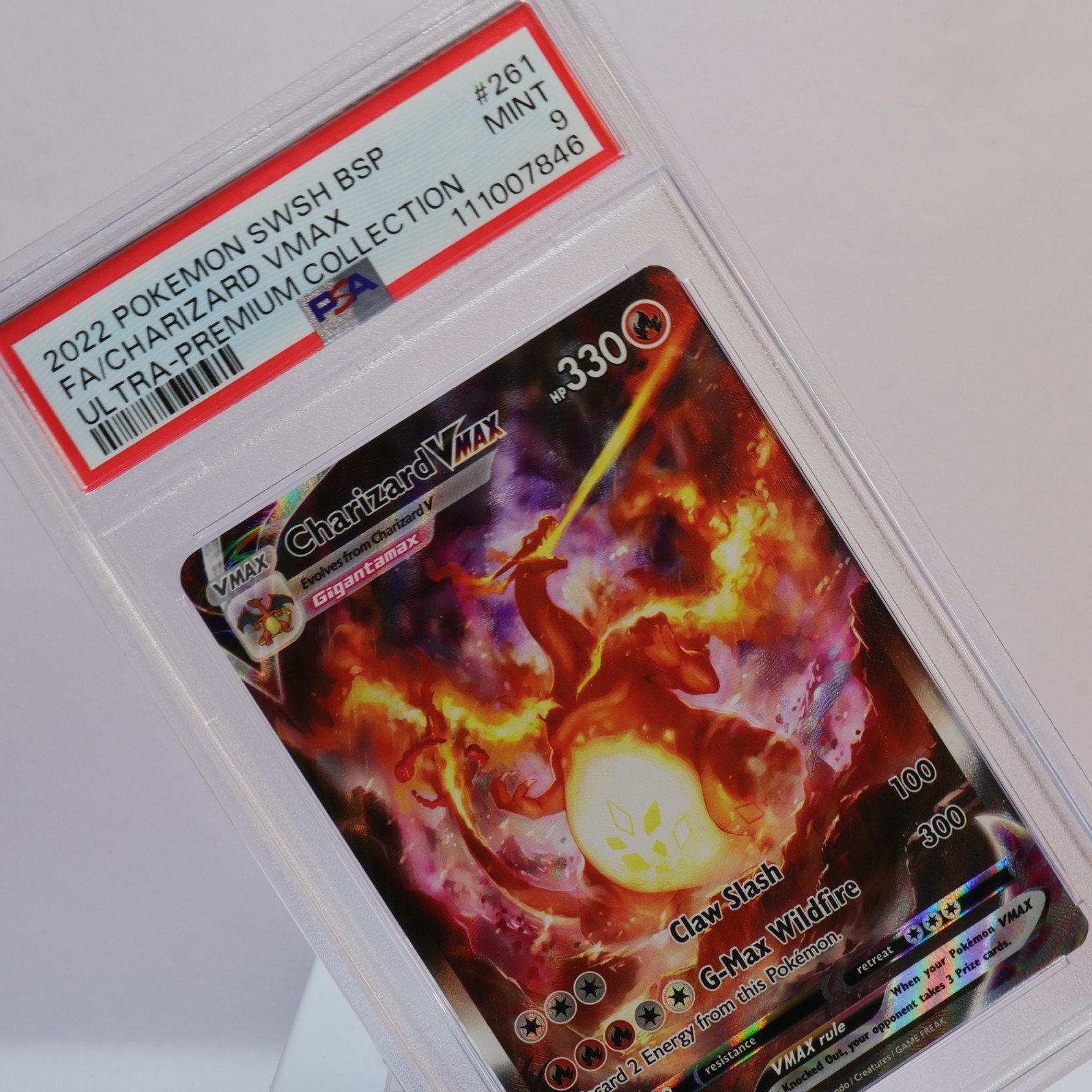 Pokemon TCG – Charizard VMAX SWSH261 Black Star Promo  – PSA 9 MINT