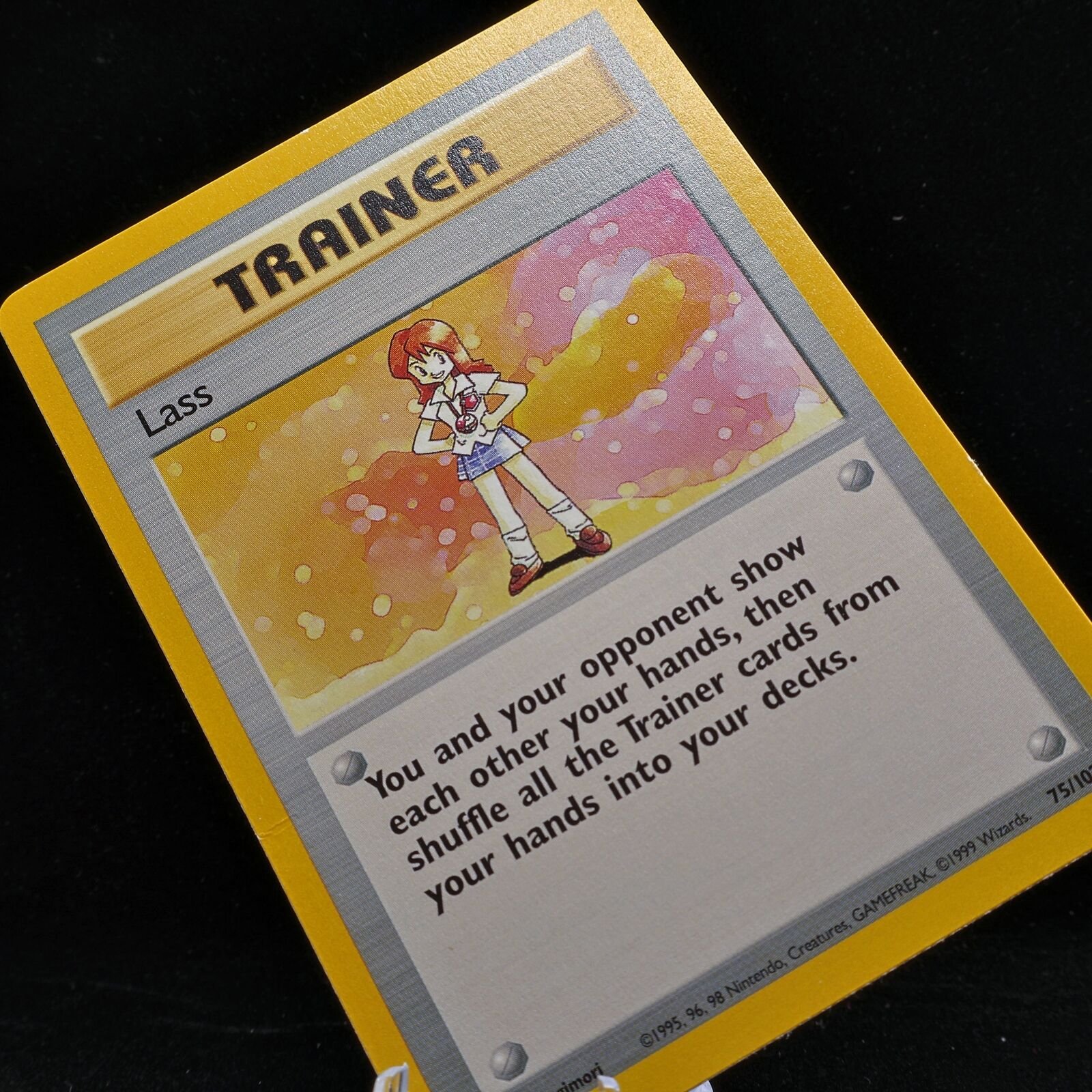 Pokemon TCG – Lass 75/102 Base Set  Rare WOTC 1999